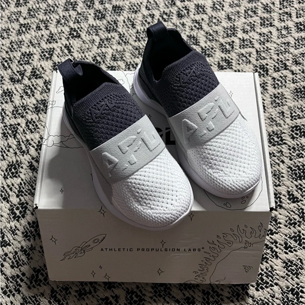 New APL Techloom Bliss Kids Slip-on Sneakers in Iron/Harbor Grey